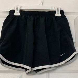 Nike L athletic shorts